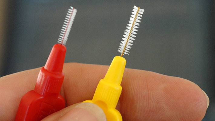 Flossing brush shop